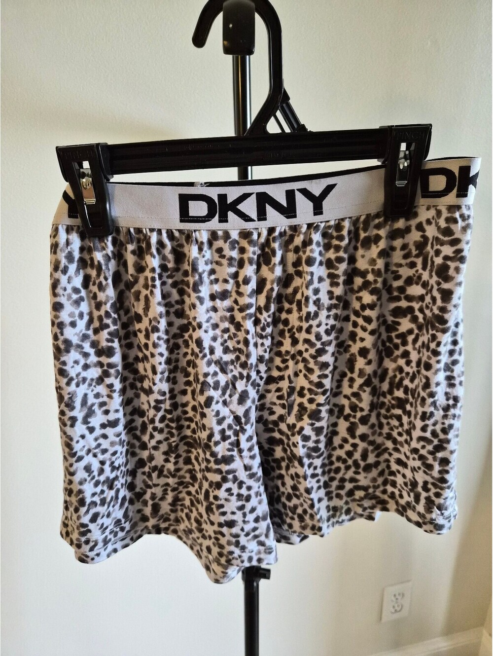 DKNY Women's Leopard Print Boxer Shorts, Size Small 0202